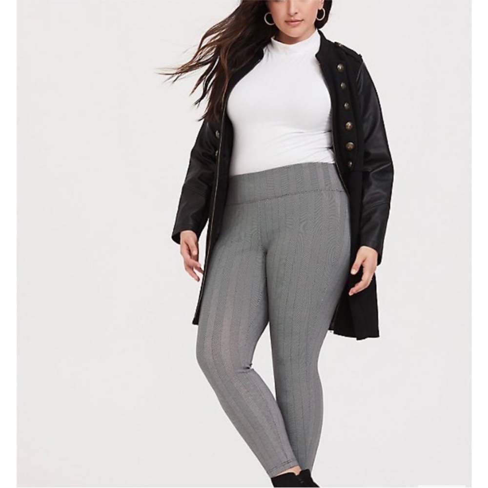 Torrid Gray Knit Leggings - Picture 2 of 7